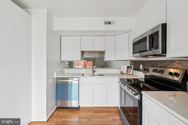 3664 MASTHEAD TRL, Triangle, VA 22172