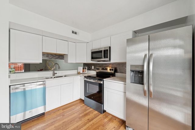 3664 MASTHEAD TRL, Triangle, VA 22172