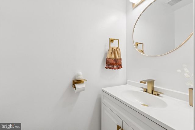 3664 MASTHEAD TRL, Triangle, VA 22172