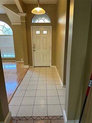 1800 Corvallis Court, Arlington, TX 76006