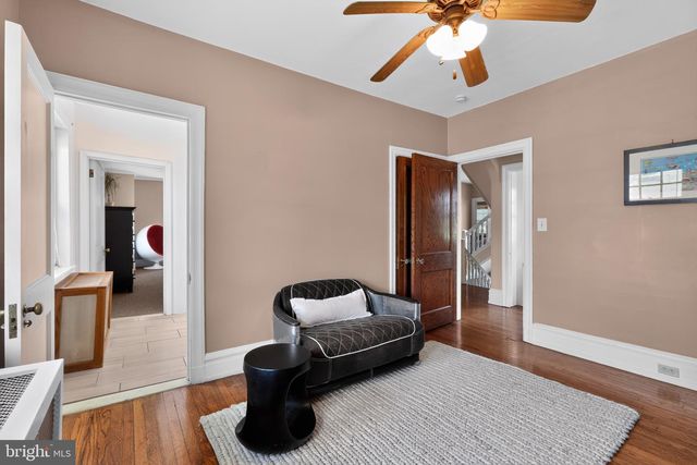 1 LATHAM PARK, Elkins Park, PA 19027