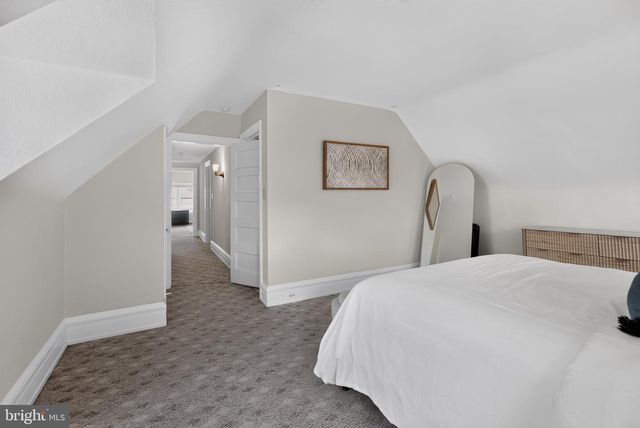 1 LATHAM PARK, Elkins Park, PA 19027