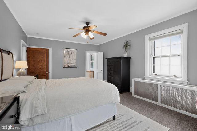 1 LATHAM PARK, Elkins Park, PA 19027