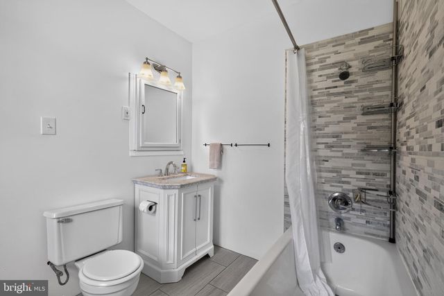 1 LATHAM PARK, Elkins Park, PA 19027