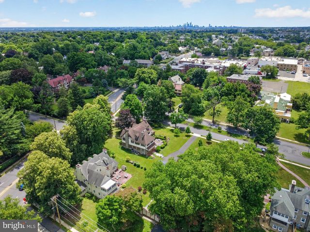 1 LATHAM PARK, Elkins Park, PA 19027