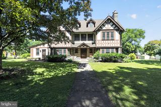 1 LATHAM PARK, Elkins Park, PA 19027