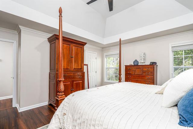 2102 Burgess Ln, Spring Hill, TN 37174