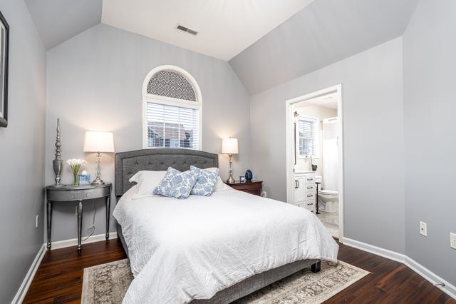 2102 Burgess Ln, Spring Hill, TN 37174