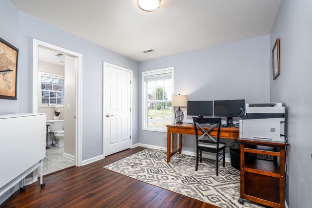 2102 Burgess Ln, Spring Hill, TN 37174