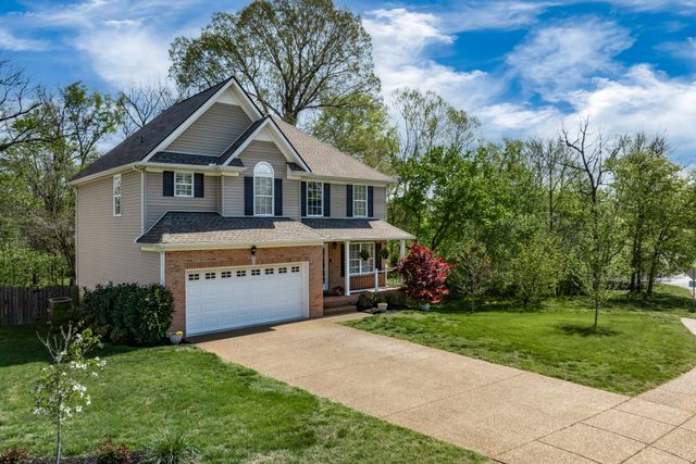 2102 Burgess Ln, Spring Hill, TN 37174
