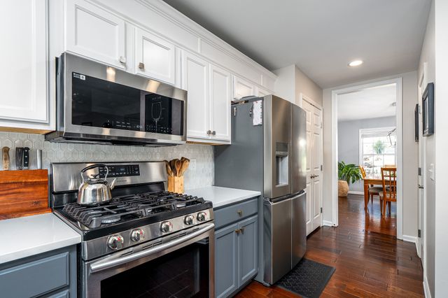 2102 Burgess Ln, Spring Hill, TN 37174