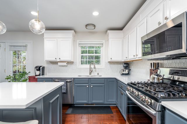 2102 Burgess Ln, Spring Hill, TN 37174