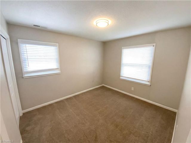 202 Hassellwood Drive, Jamestown, NC 27282