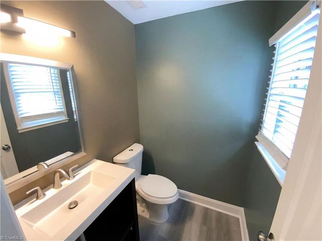 202 Hassellwood Drive, Jamestown, NC 27282