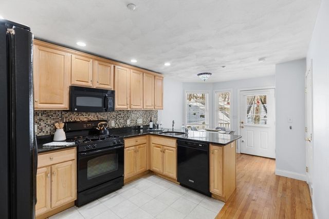 824 Main Street 1, Wakefield, MA 01880