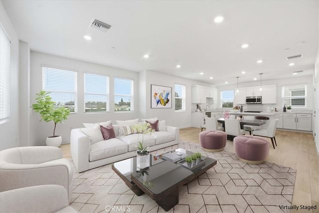 9335 Via Azul, Pico Rivera, CA 90660