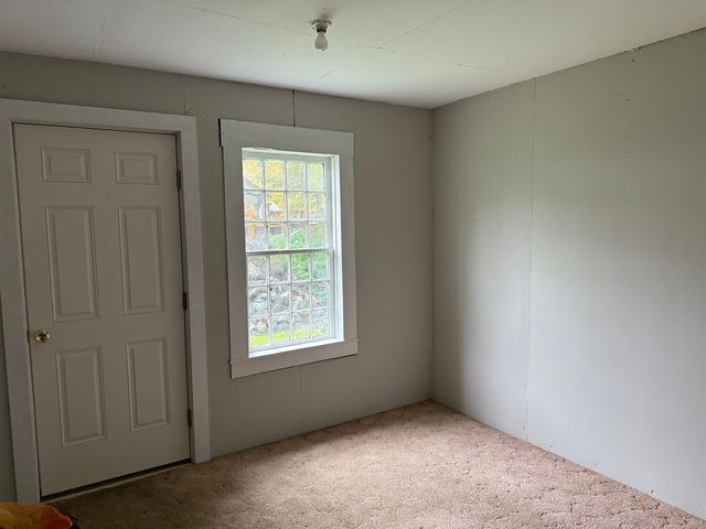 3 Chester Road, Springfield, VT 05156