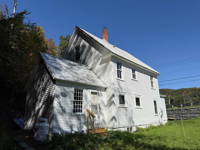 3 Chester Road, Springfield, VT 05156