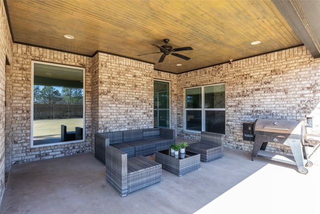 2301 Manor Oaks Terrace, Abilene, TX 79602