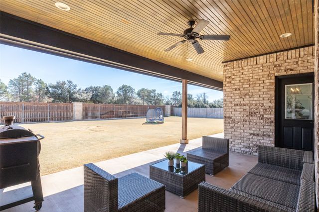 2301 Manor Oaks Terrace, Abilene, TX 79602