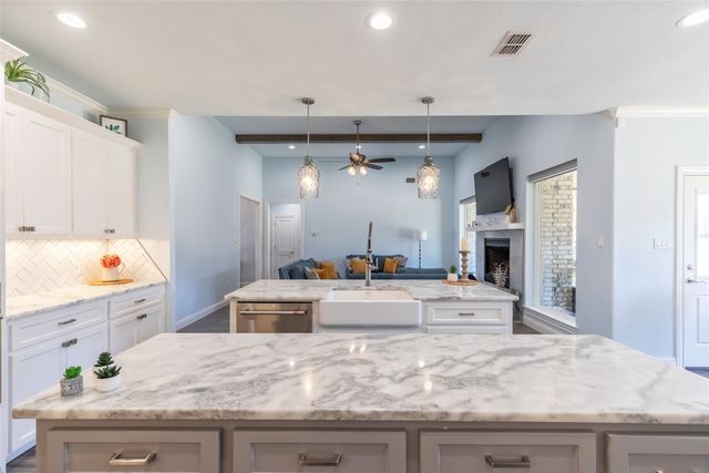 2301 Manor Oaks Terrace, Abilene, TX 79602