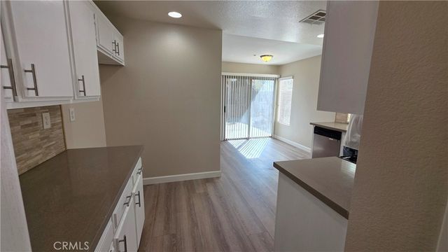 15577 Castellion, Fontana, CA 92337