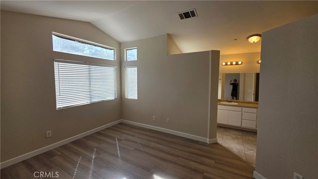 15577 Castellion, Fontana, CA 92337