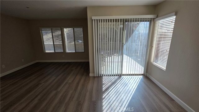 15577 Castellion, Fontana, CA 92337