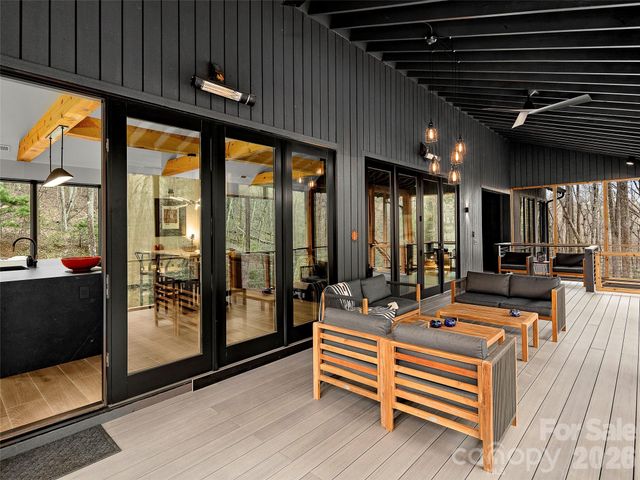 80 Hemlock Circle, Black Mountain, NC 28711