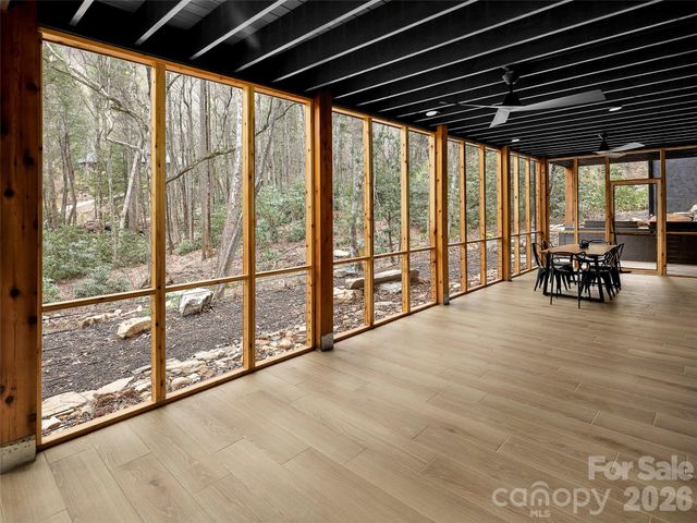 80 Hemlock Circle, Black Mountain, NC 28711