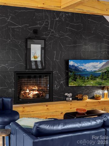 80 Hemlock Circle, Black Mountain, NC 28711