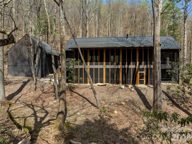 80 Hemlock Circle, Black Mountain, NC 28711