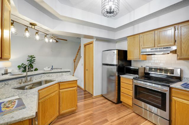 506 Lovell Avenue 6, Roseville, MN 55113