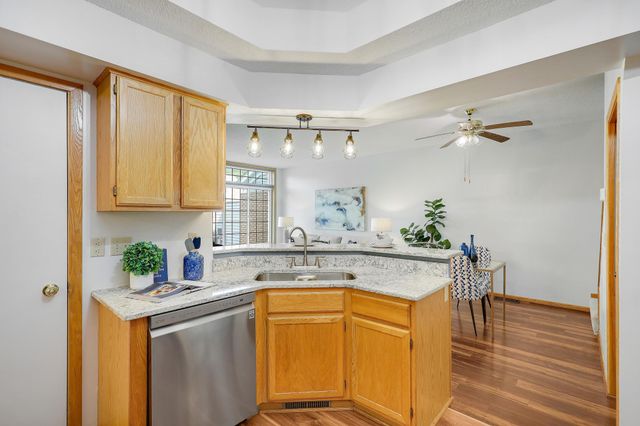 506 Lovell Avenue 6, Roseville, MN 55113