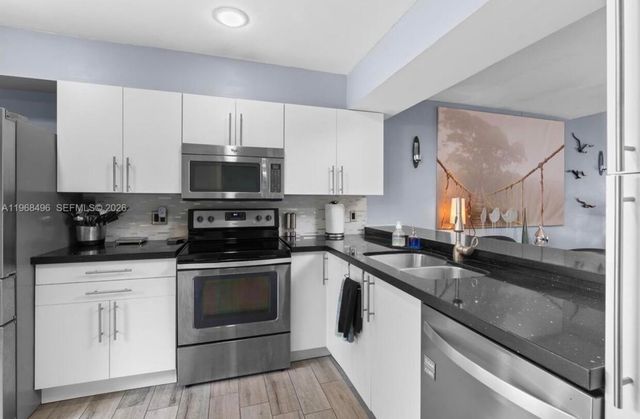 2900 NW 69th Court, Fort Lauderdale, FL 33309