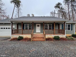 64 HEMLOCK LN, Mineral, VA 23117