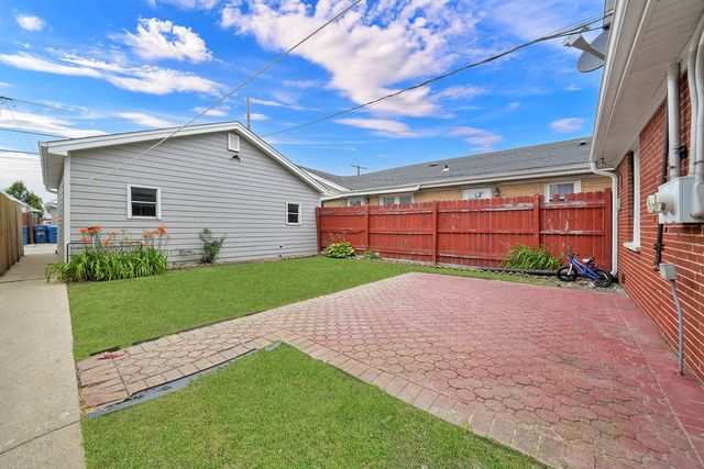 1826 N 36th Avenue, Stone Park, IL 60165