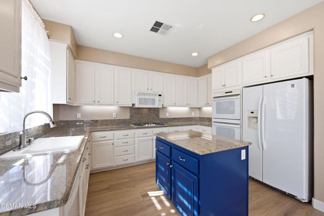 4884 Borders Street, Simi Valley, CA 93063