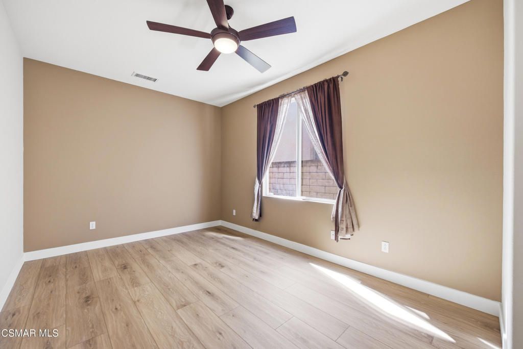 Image 21 of property listing at 4884 Borders Street, Simi Valley, CA 93063