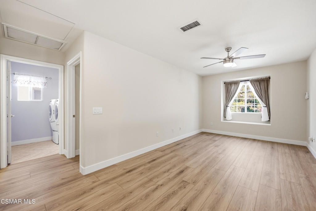 Image 33 of property listing at 4884 Borders Street, Simi Valley, CA 93063