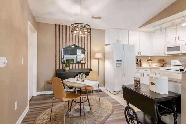 676 Wadebridge Drive, 5A, Blacklick, OH 43004