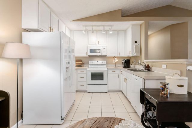 676 Wadebridge Drive, 5A, Blacklick, OH 43004