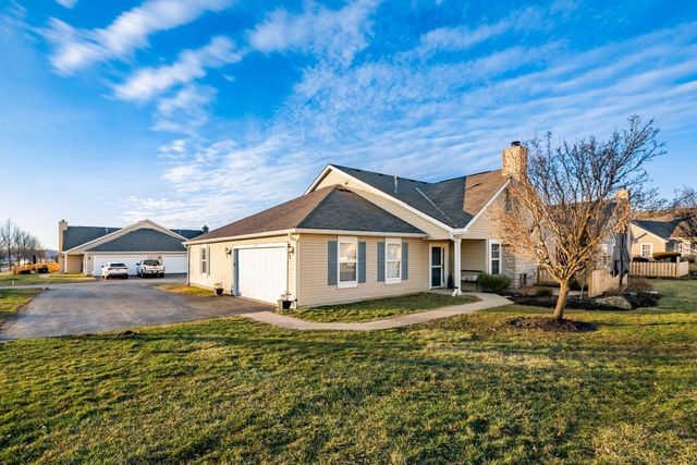 676 Wadebridge Drive, 5A, Blacklick, OH 43004