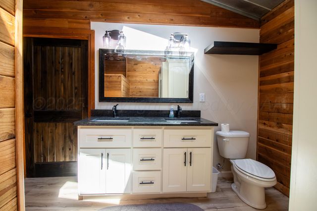 401 Ten Bears Trail, Howardwick, TX 79226