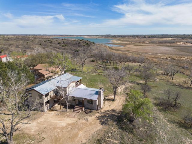 401 Ten Bears Trail, Howardwick, TX 79226