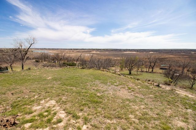 401 Ten Bears Trail, Howardwick, TX 79226