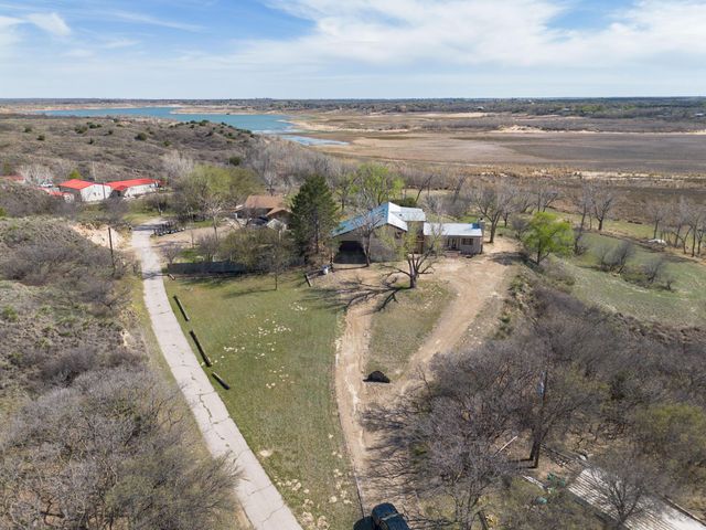 401 Ten Bears Trail, Howardwick, TX 79226