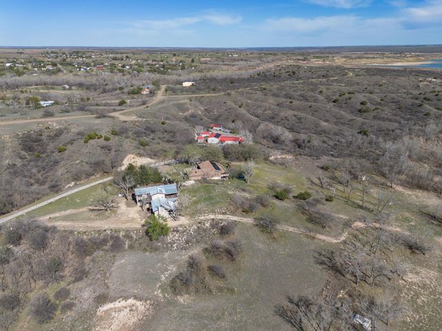 401 Ten Bears Trail, Howardwick, TX 79226