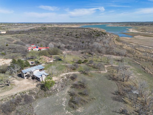 401 Ten Bears Trail, Howardwick, TX 79226
