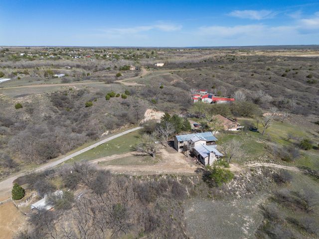401 Ten Bears Trail, Howardwick, TX 79226